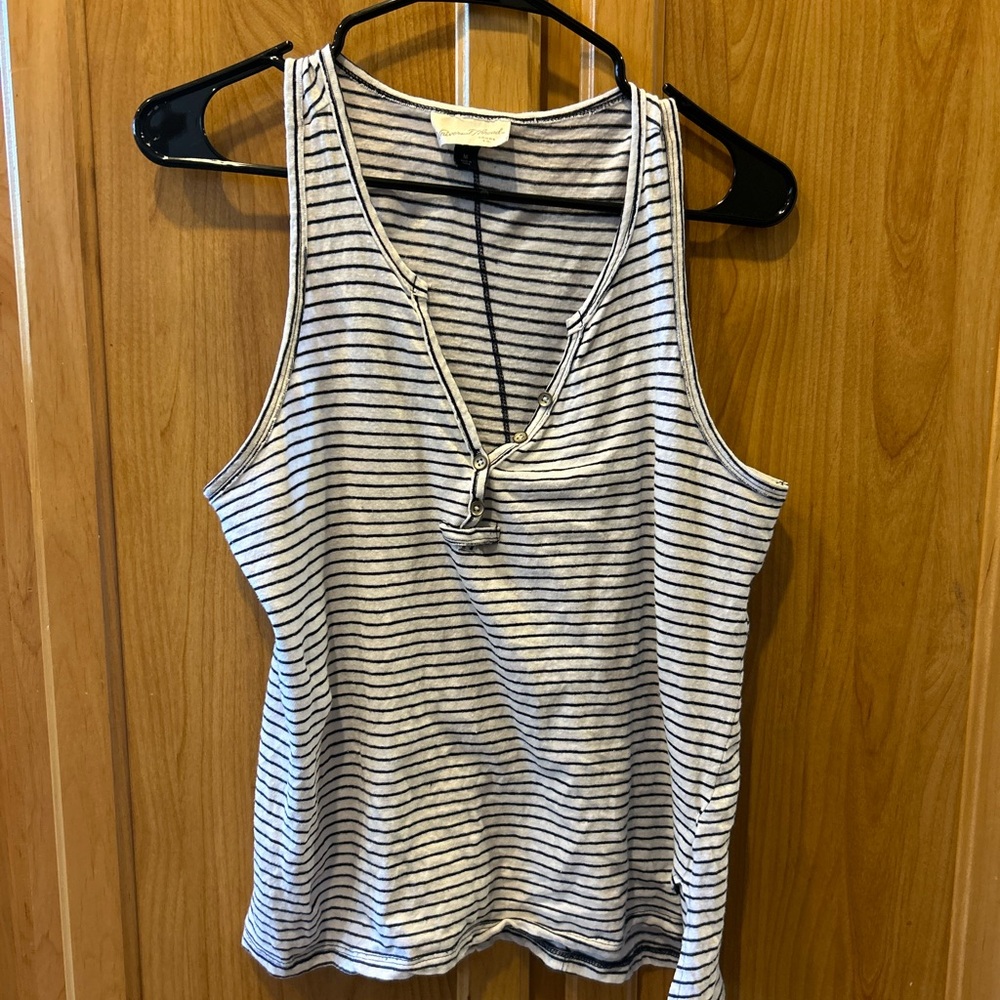 Universal thread tank